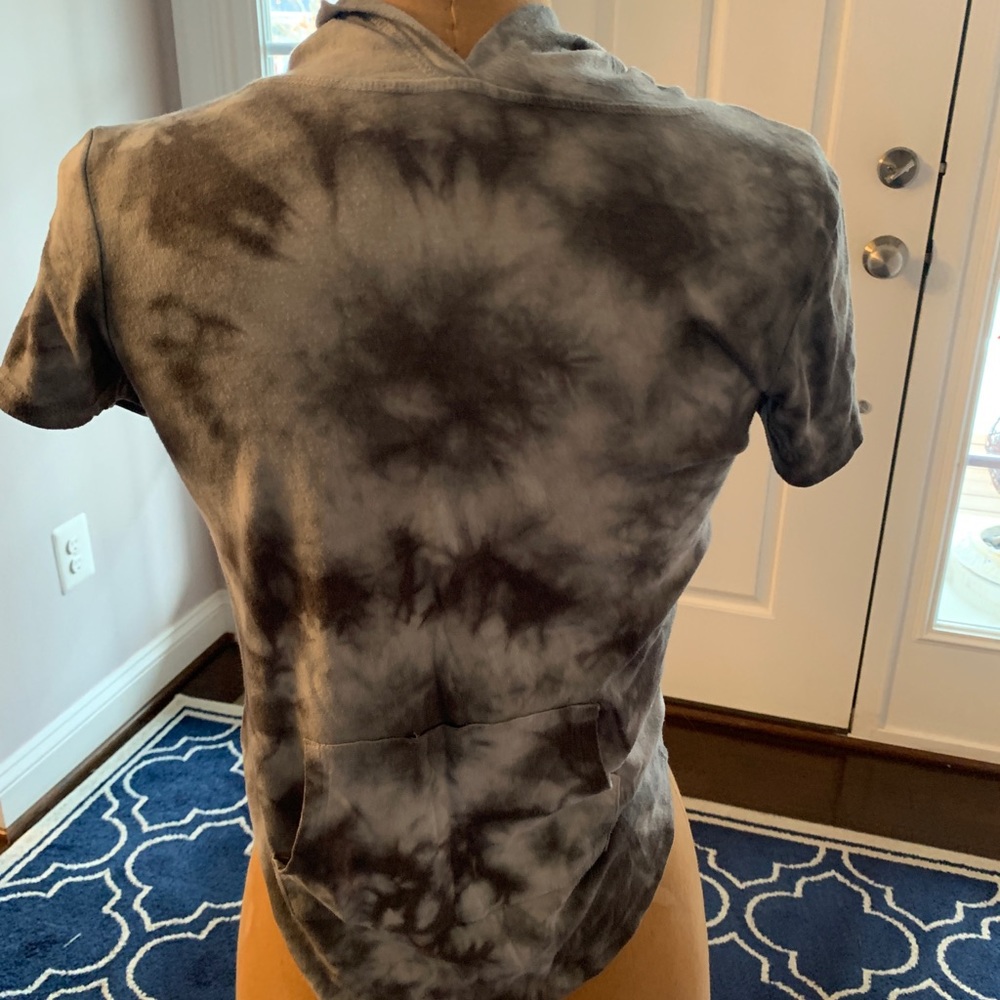 SO brand sporty tee.